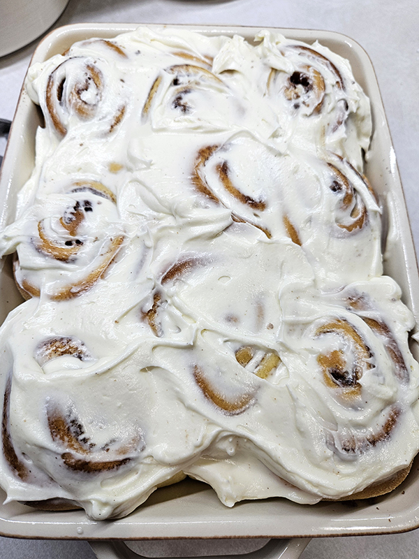 Cinnamon Rolls - December Homesteading Update