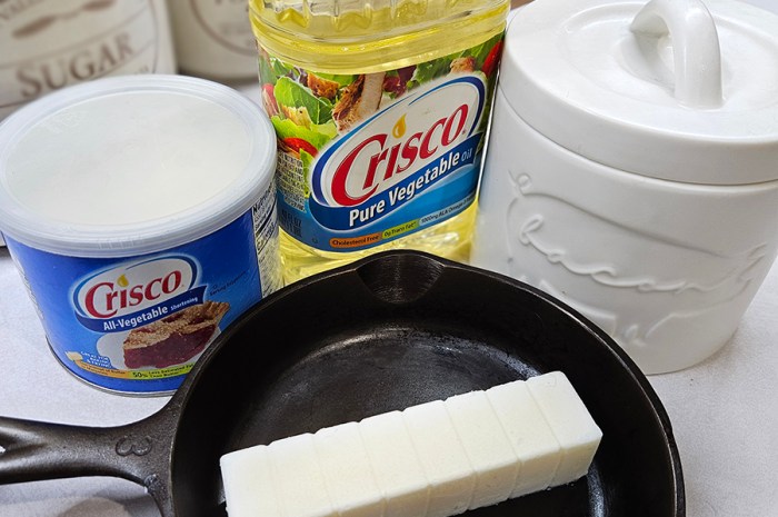 The 4 Best Oils And Fats For Cast Iron Cookware