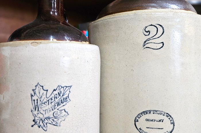 Antique Crocks And Jugs – All About American Stoneware