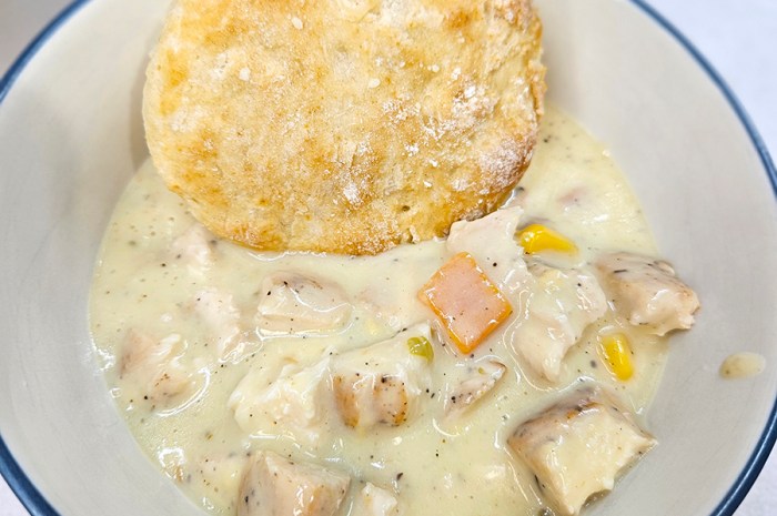 Chicken And Biscuits – A Simple Dinner Recipe Ready In Minutes