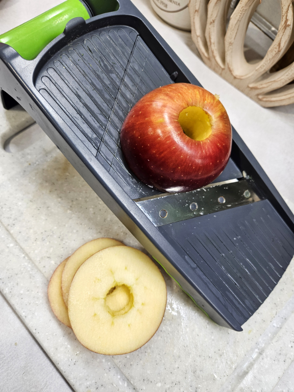 Using a mandoline for slicing apple rings