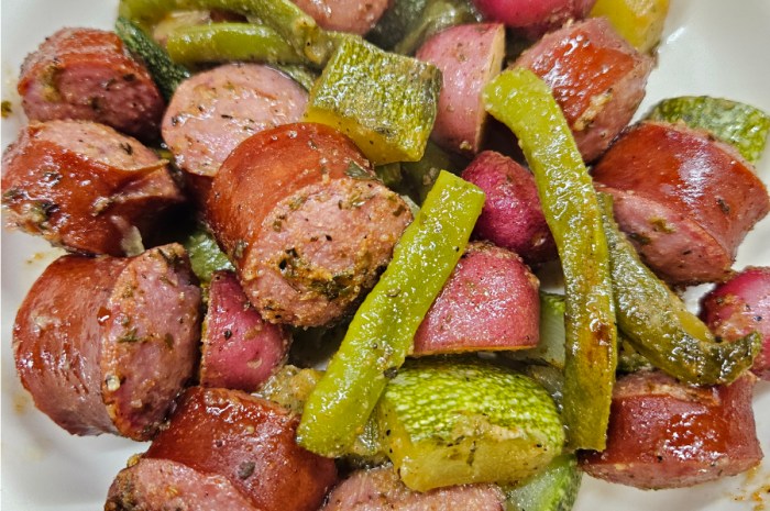 Foil-Wrapped Sausage And Vegetables – A Simple Oven Recipe
