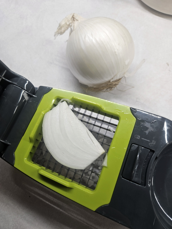 Small grid on a vegetable chopper