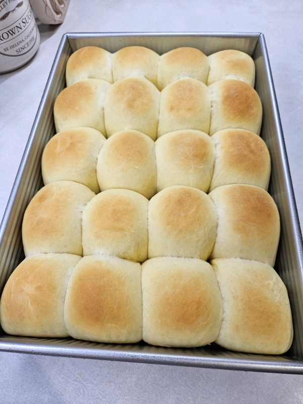Freshly baked - Easy Homemade Dinner Rolls