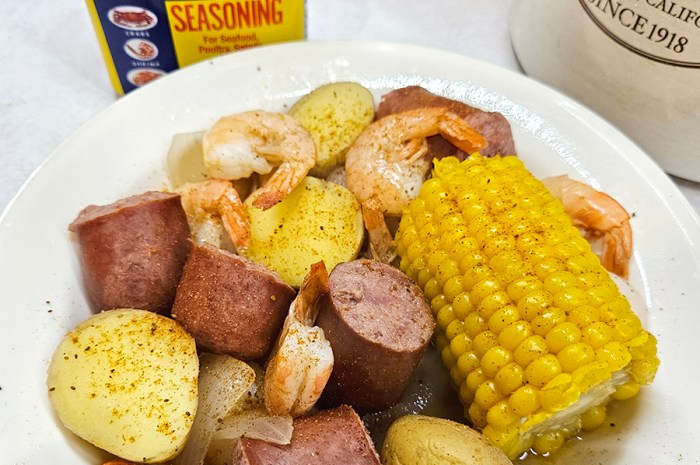 Old Bay Shrimp Boil – A One Pot Meal With Loads Of Flavor!