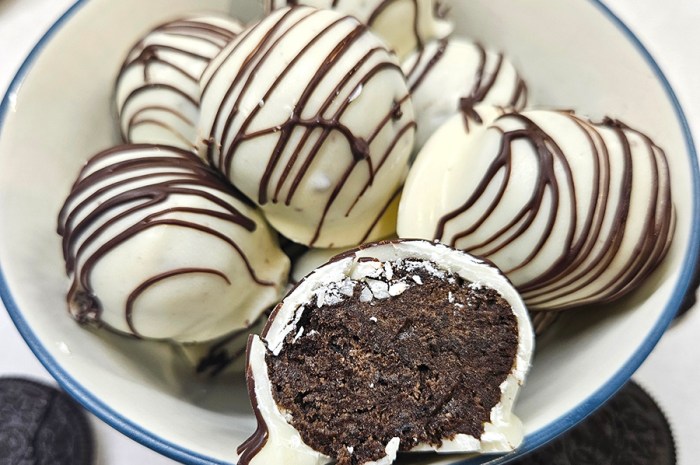 Oreo Balls (Truffles) – A Decadent Treat Using Only 3 Ingredients