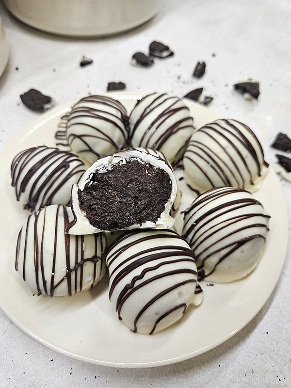 Oreo Balls (Truffles)
