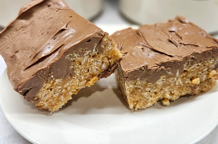 Soft & Chewy Scotcheroos – A Delicious Midwestern Dessert