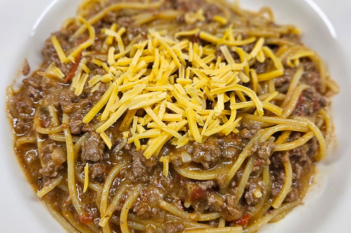 One Skillet Taco Spaghetti – A Simple & Quick Weeknight Meal
