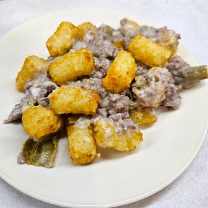 5 ingredient Tater Tot Casserole - A Classic Midwestern Hot Dish