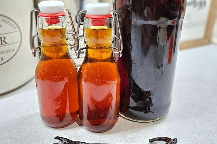 Homemade Vanilla Extract In Three Simple Steps!