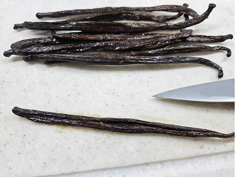 Homemade Vanilla Extract In Three Simple Steps!