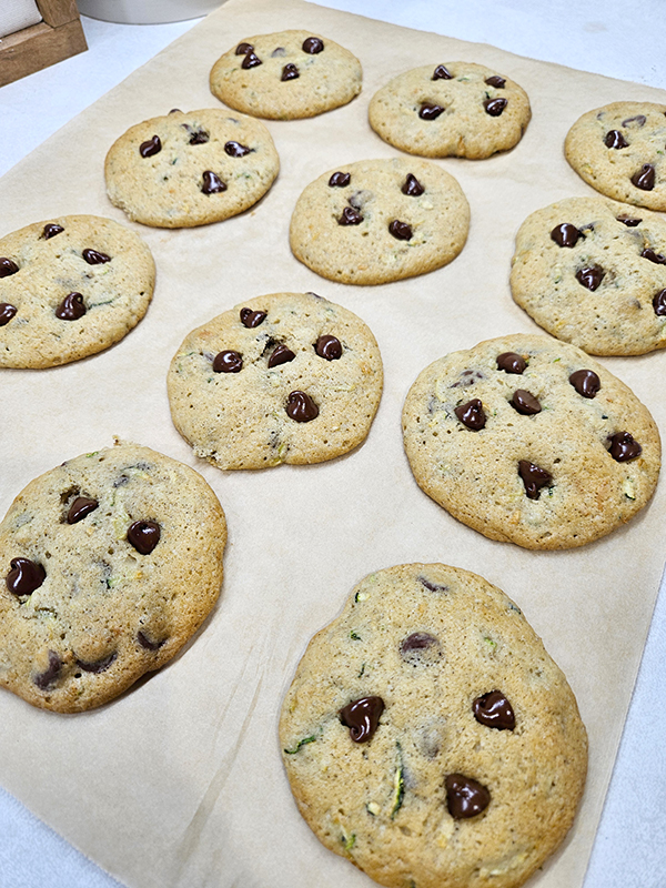 Baked cookies on parchment paper